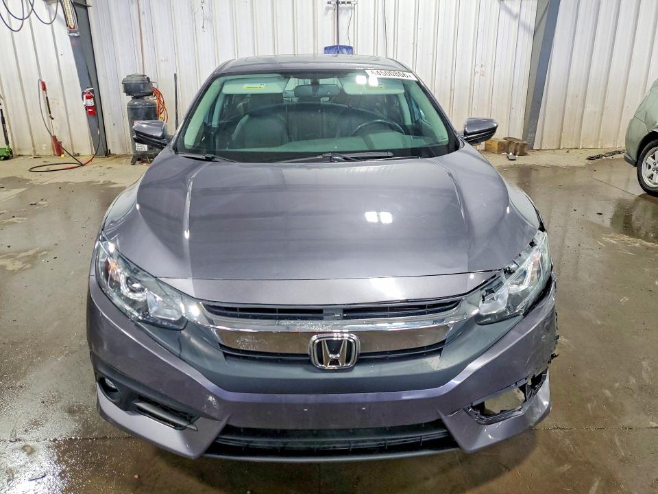 64500866 :رقم المزاد ، 19XFC1F74HE029466 vin ، 2017 Honda Civic مزاد بيع