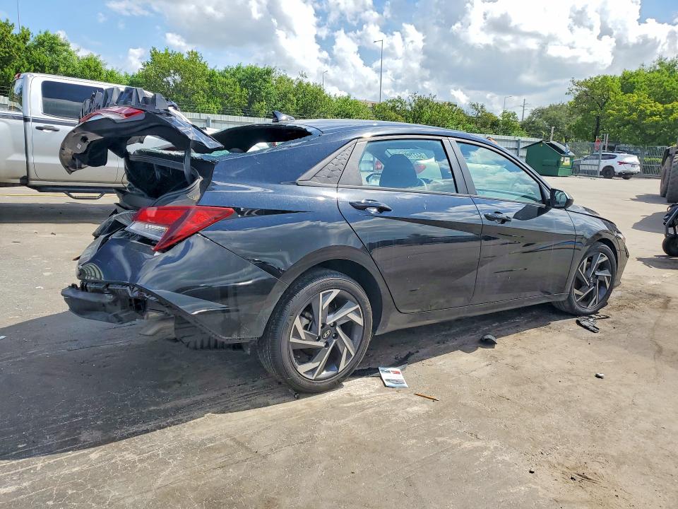 2025 Hyundai Elantra მანქანა იყიდება აუქციონზე, vin: KMHLM4DG0SU897781, აუქციონის ნომერი: 64779916