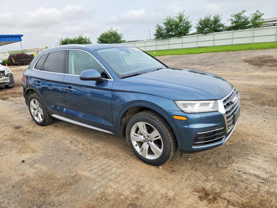 64393626 :رقم المزاد ، WA1BNAFY1J2022201 vin ، 2018 Audi Q5 مزاد بيع