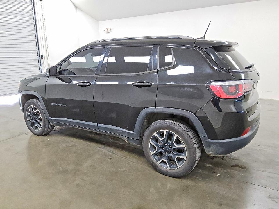 2020 Jeep Compass მანქანა იყიდება აუქციონზე, vin: 3C4NJDAB3LT197327, აუქციონის ნომერი: 66357176