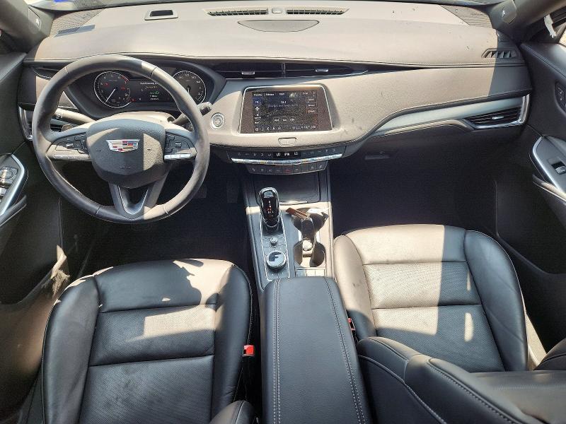 63360436 :رقم المزاد ، 1GYFZCR45NF137988 vin ، 2022 Cadillac Xt4 مزاد بيع