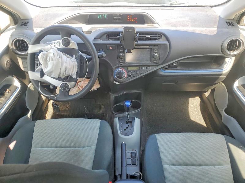 Продажа на аукционе авто 2013 Toyota Prius C, vin: JTDKDTB33D1054799, номер лота: 65128226