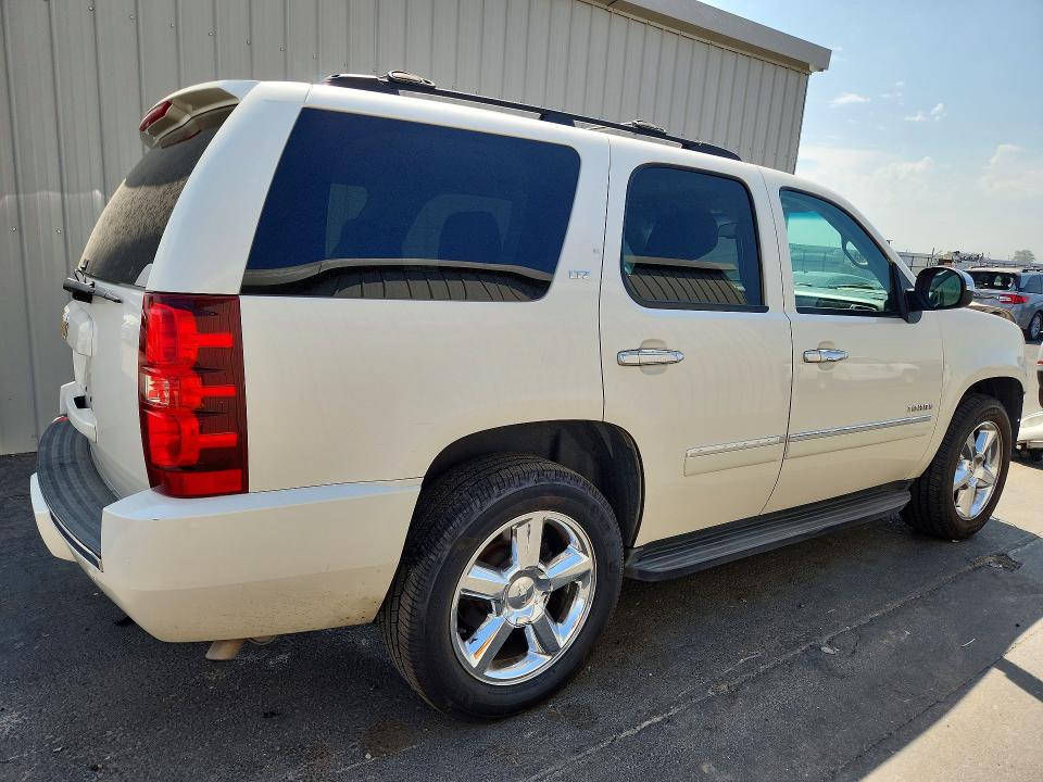 64153246 :رقم المزاد ، 1GNSCCE07ER141250 vin ، 2014 Chevrolet Tahoe مزاد بيع