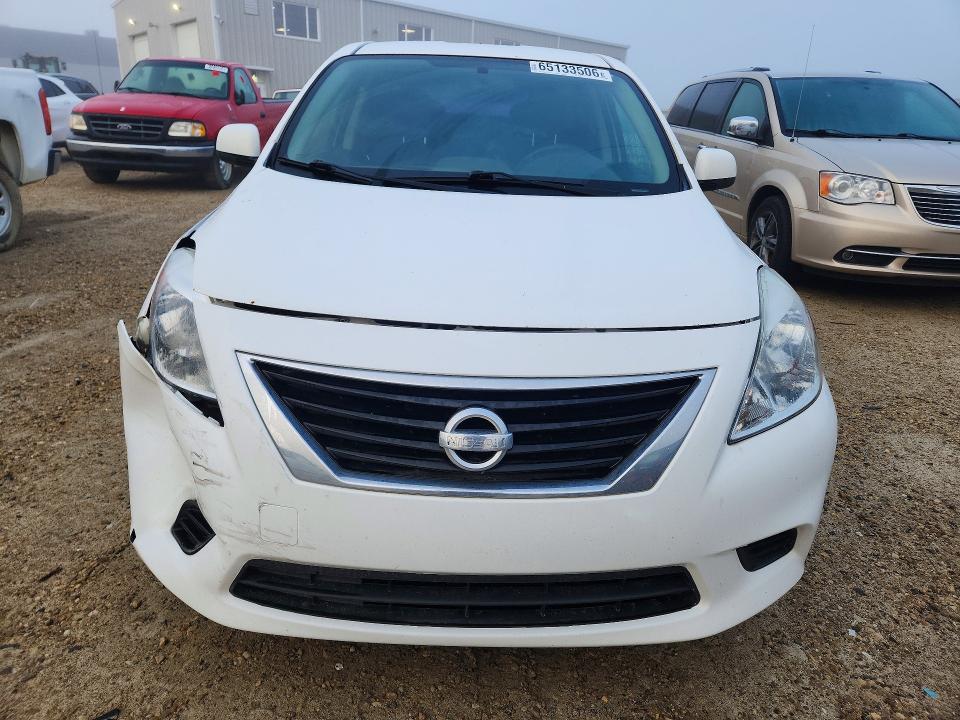65133506 :رقم المزاد ، 3N1CN7AP0EL816156 vin ، 2014 Nissan Versa مزاد بيع