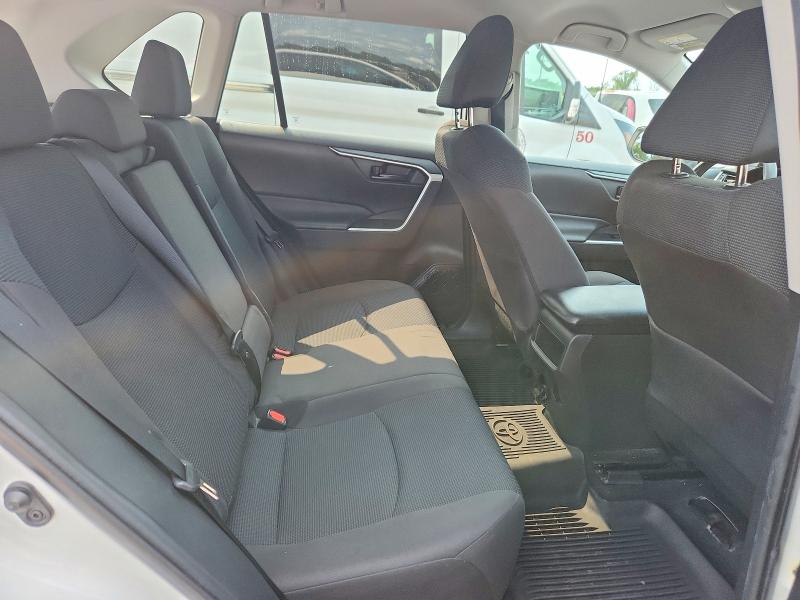 64758336 :رقم المزاد ، 2T3F1RFV1LC132278 vin ، 2020 Toyota Rav4 مزاد بيع