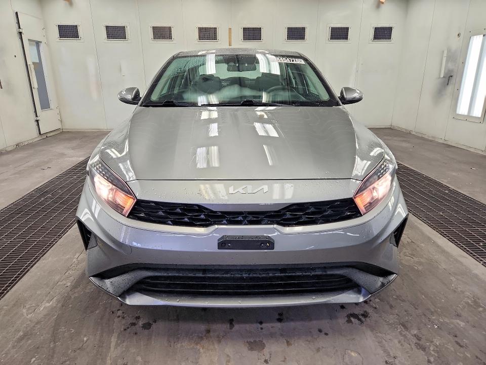 64454726 :رقم المزاد ، 3KPF24AD0NE430980 vin ، 2022 Kia Forte مزاد بيع