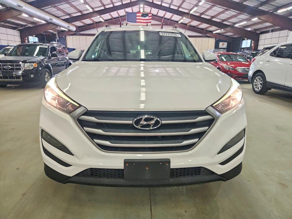 64725336 :رقم المزاد ، KM8J3CA48JU674482 vin ، 2018 Hyundai Tucson مزاد بيع