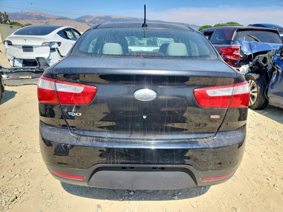 64674266 :رقم المزاد ، KNADM4A34E6331963 vin ، 2014 Kia Rio مزاد بيع