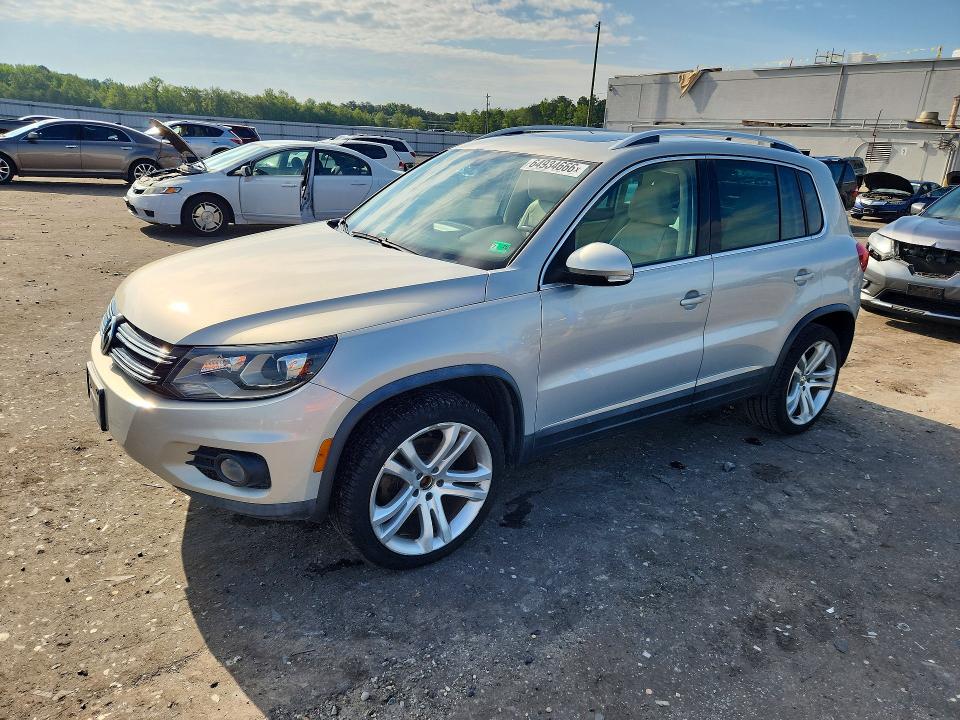 64934666 :رقم المزاد ، WVGAV7AXXCW609779 vin ، 2012 Volkswagen Tiguan مزاد بيع