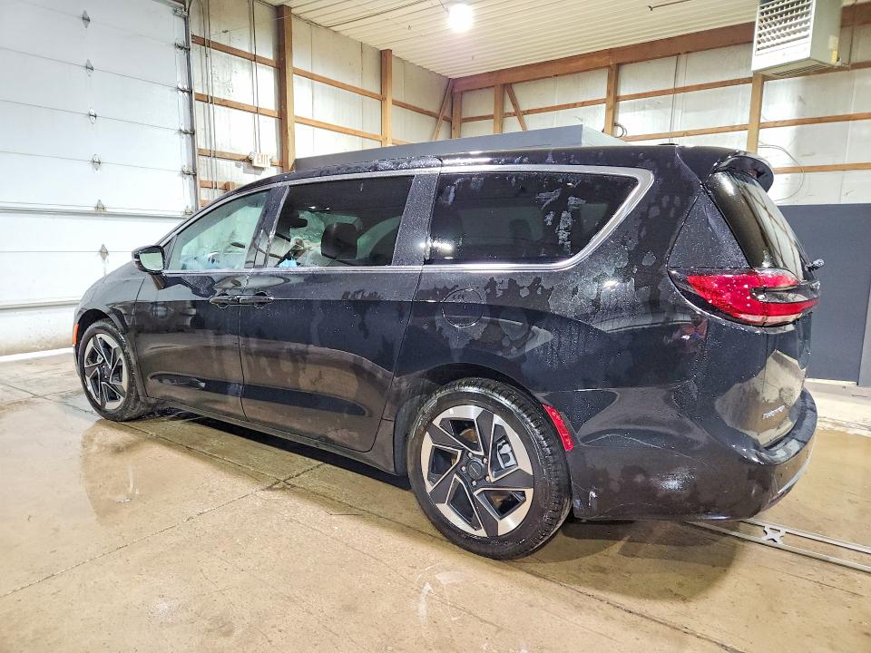 65257296 :رقم المزاد ، 2C4RC1GG4VR557126 vin ، 2027 Chrysler Pacifica مزاد بيع