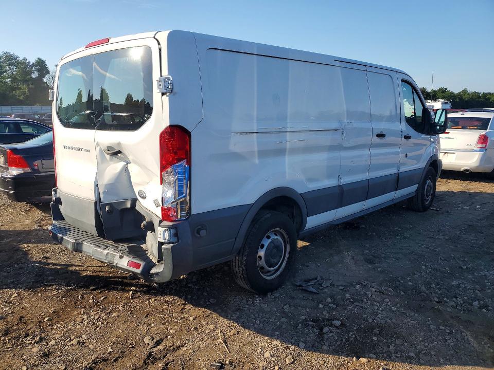 63422496 :رقم المزاد ، 1FTYE9ZM6HKA52599 vin ، 2017 Ford Transit مزاد بيع