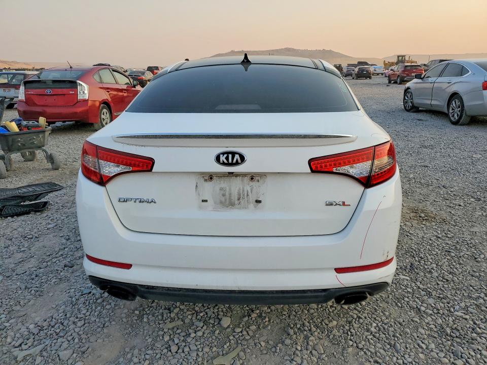 2013 Kia Optima მანქანა იყიდება აუქციონზე, vin: 5XXGR4A66DG206586, აუქციონის ნომერი: 64309236