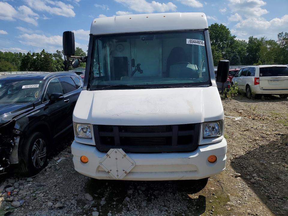 2018 Isuzu Npr მანქანა იყიდება აუქციონზე, vin: JALB4T17XJ7W02311, აუქციონის ნომერი: 65444656