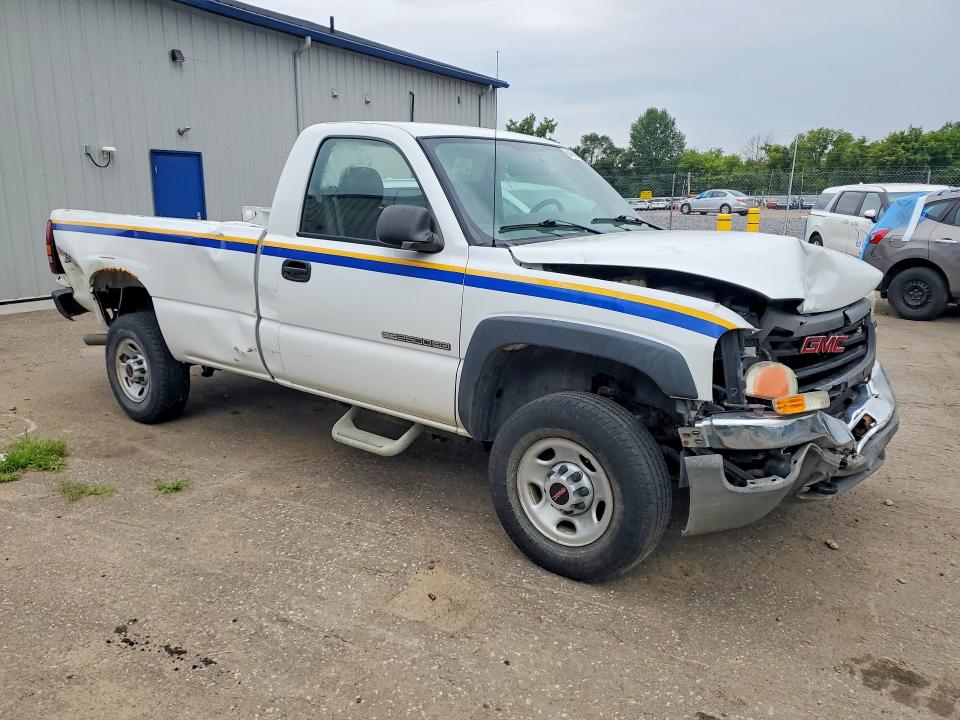 64600486 :رقم المزاد ، 1GTHK24U54E298012 vin ، 2004 Gmc Sierra مزاد بيع