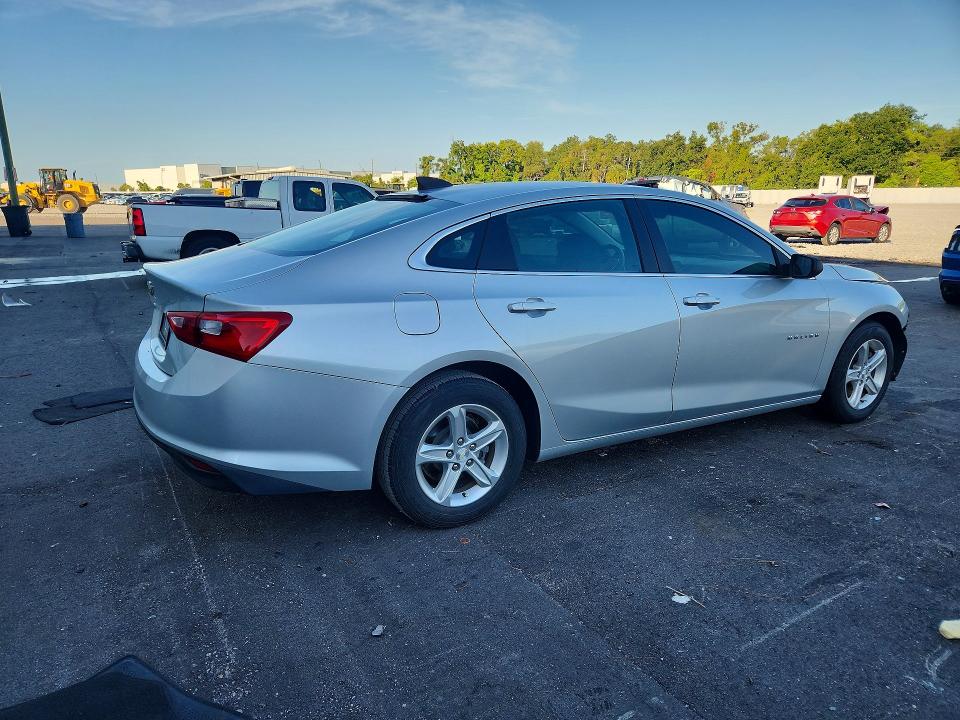 Продажа на аукционе авто 2020 Chevrolet Malibu, vin: 1G1ZC5ST3LF000166, номер лота: 64418656