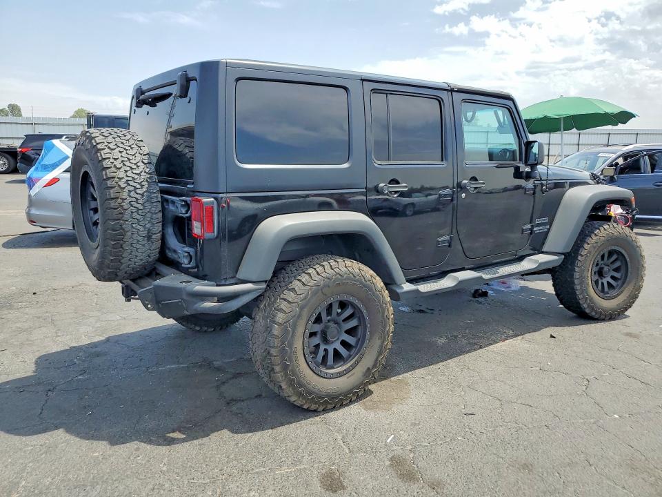 2015 Jeep Wrangler Unlimited მანქანა იყიდება აუქციონზე, vin: 1C4BJWDG7FL596778, აუქციონის ნომერი: 64969886