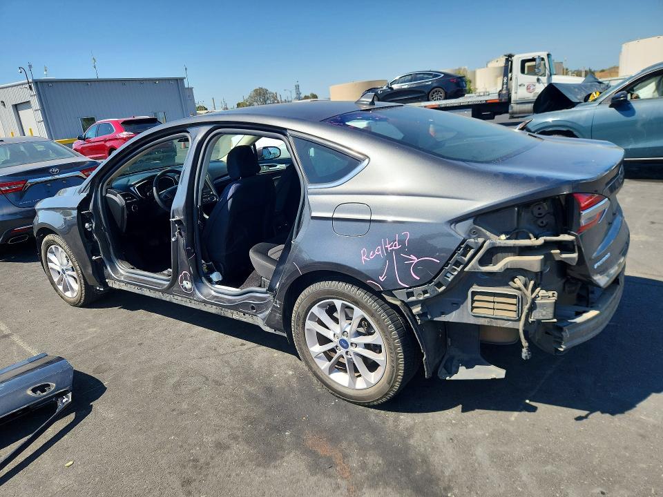 2020 Ford Fusion მანქანა იყიდება აუქციონზე, vin: 3FA6P0HD2LR149484, აუქციონის ნომერი: 64823336