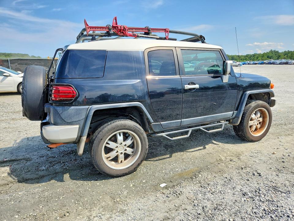 2007 Toyota Fj Cruiser მანქანა იყიდება აუქციონზე, vin: JTEBU11F270032122, აუქციონის ნომერი: 65062526