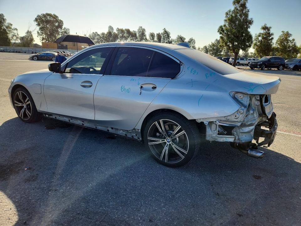 66461336 :رقم المزاد ، WBA5P7C05MFL13048 vin ، 2021 Bmw 330e مزاد بيع