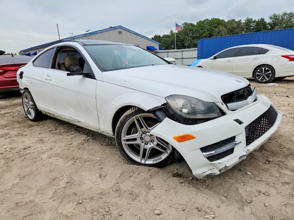66749476 :رقم المزاد ، WDDGJ4HB9DF979955 vin ، 2013 Mercedes-benz C مزاد بيع