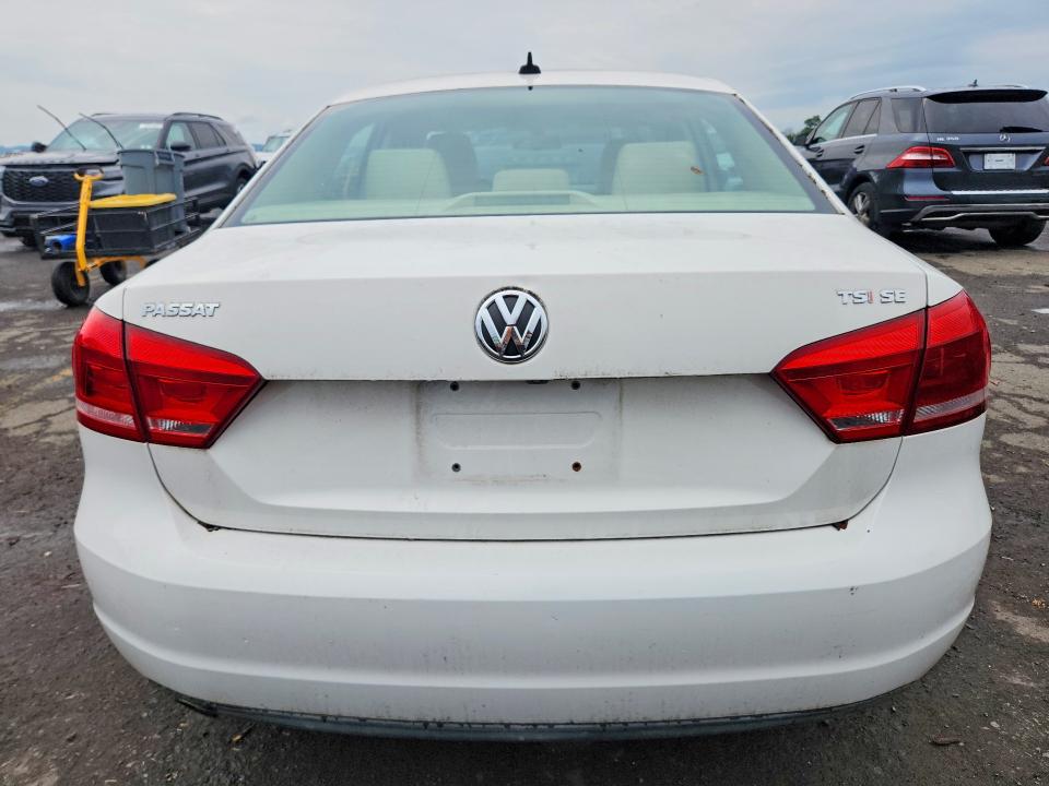 66012706 :رقم المزاد ، 1VWBT7A39EC087790 vin ، 2014 Volkswagen Passat مزاد بيع
