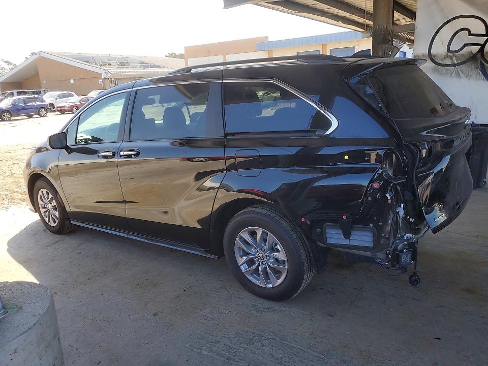 Продажа на аукционе авто 2026 Toyota Sienna, vin: 5TDYRKEC8TS324953, номер лота: 64466456