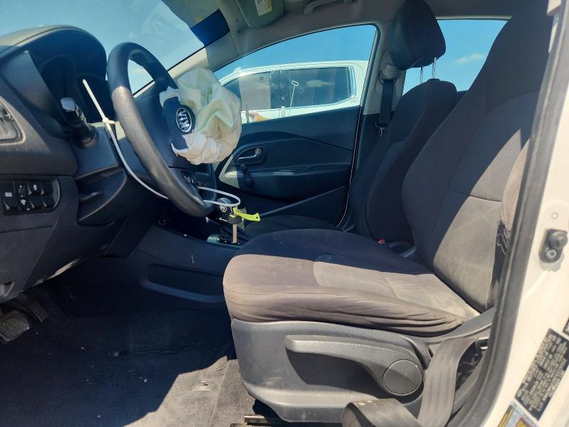 67064006 :رقم المزاد ، KNADM4A38F6515322 vin ، 2015 Kia Rio مزاد بيع