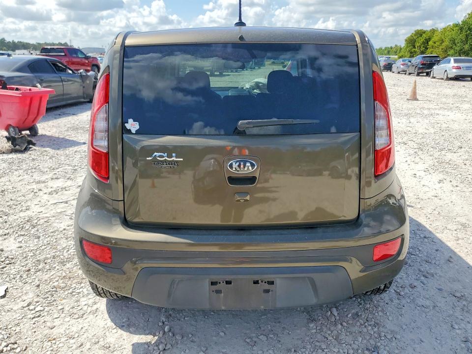 65510386 :رقم المزاد ، KNDJT2A61D7520859 vin ، 2013 Kia Soul مزاد بيع