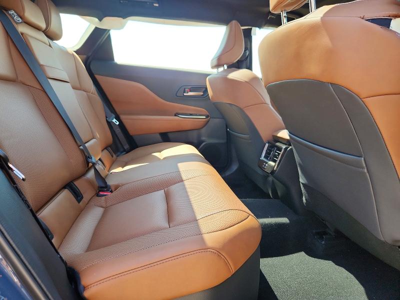 66584546 :رقم المزاد ، JTDACAAJ1S3035060 vin ، 2025 Toyota Crown Signia مزاد بيع