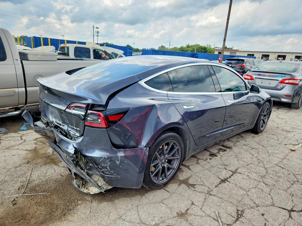 Продаж на аукціоні авто 2018 Tesla Model 3, vin: 5YJ3E1EB6JF103845, номер лоту: 64399386