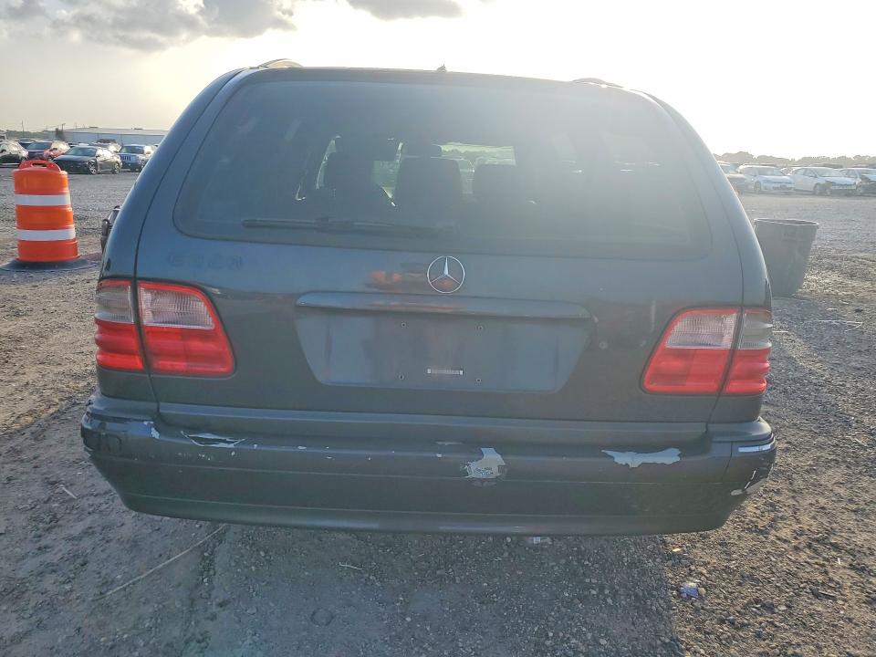 64961096 :رقم المزاد ، WDBJH65J92X080618 vin ، 2002 Mercedes-benz E مزاد بيع