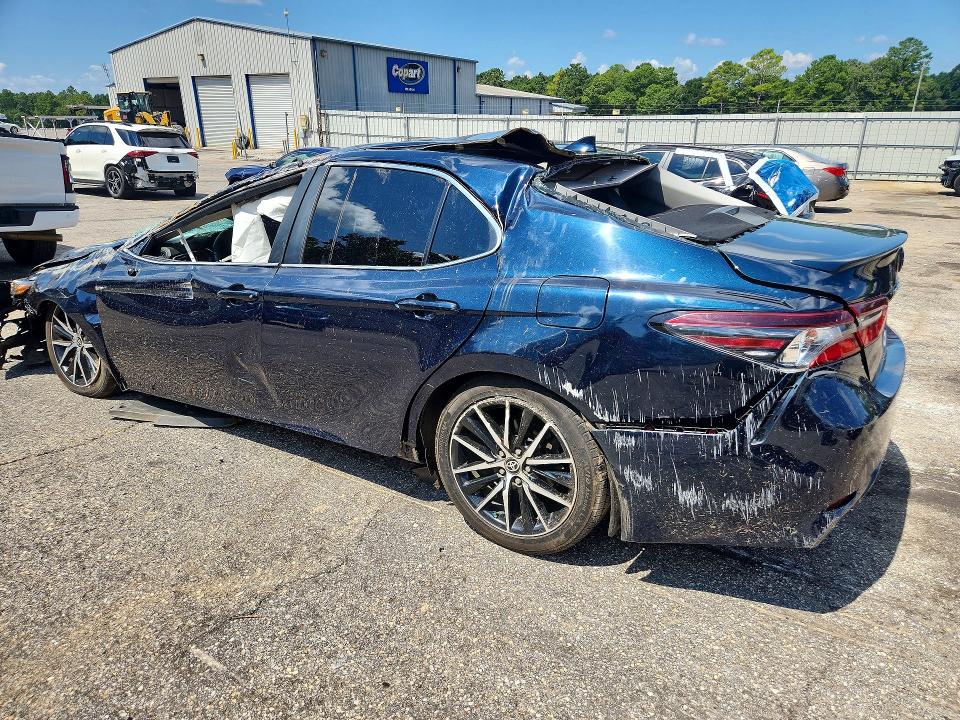 Продаж на аукціоні авто 2021 Toyota Camry, vin: 4T1G11AK0MU549791, номер лоту: 63674026