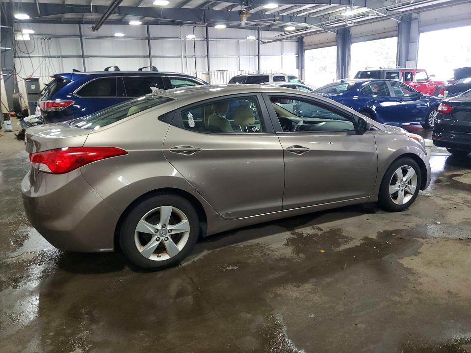 2013 Hyundai Elantra მანქანა იყიდება აუქციონზე, vin: 5NPDH4AE7DH295747, აუქციონის ნომერი: 66097096