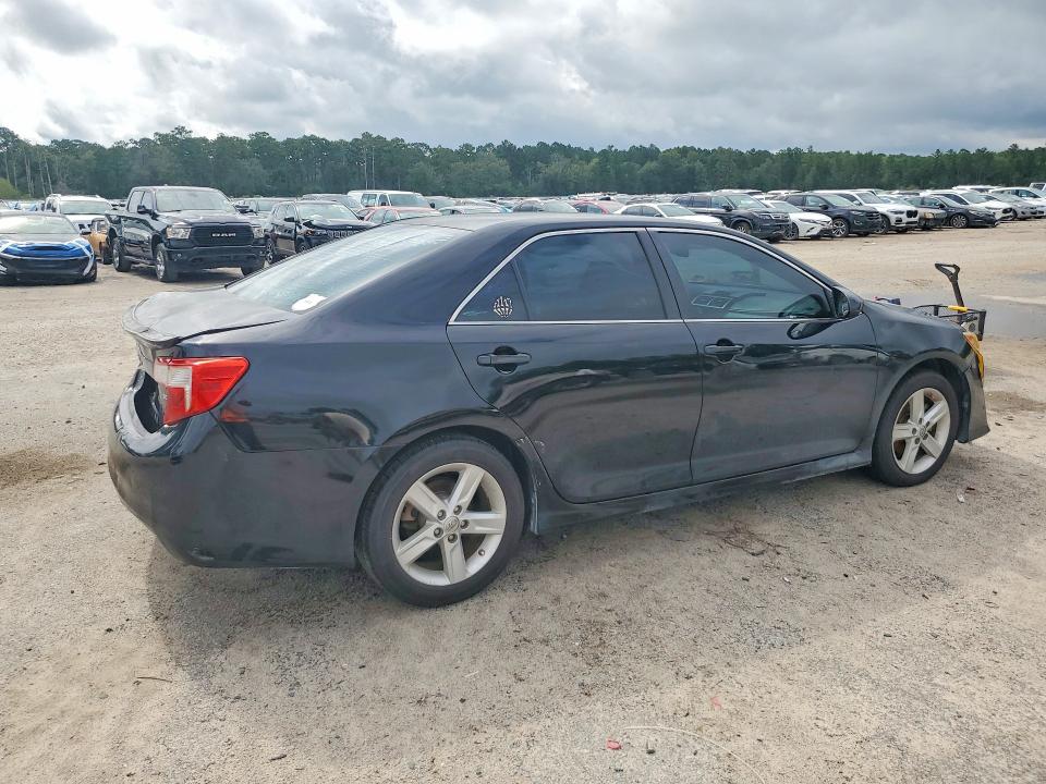 62920976 :رقم المزاد ، 4T1BF1FK6DU710732 vin ، 2013 Toyota Camry مزاد بيع