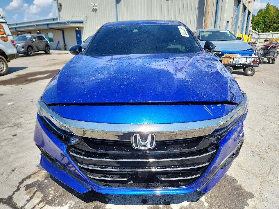 66633786 :رقم المزاد ، 1HGCV1F3XNA121515 vin ، 2022 Honda Accord مزاد بيع