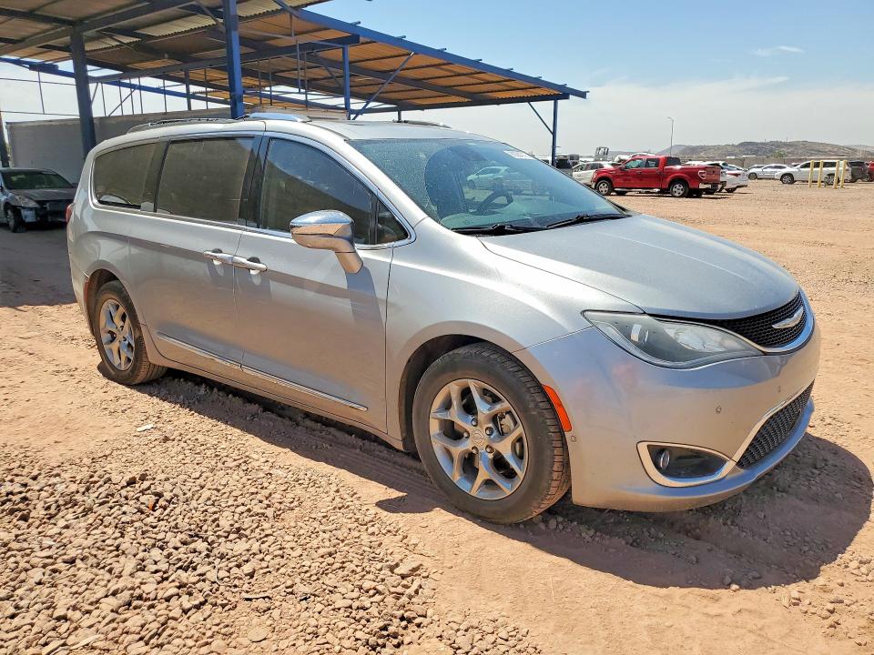66284076 :رقم المزاد ، 2C4RC1GG8HR748763 vin ، 2017 Chrysler Pacifica مزاد بيع