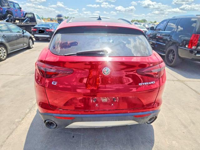 64490016 :رقم المزاد ، ZASFAKPN0J7B98941 vin ، 2018 Alfa Romeo Stelvio مزاد بيع