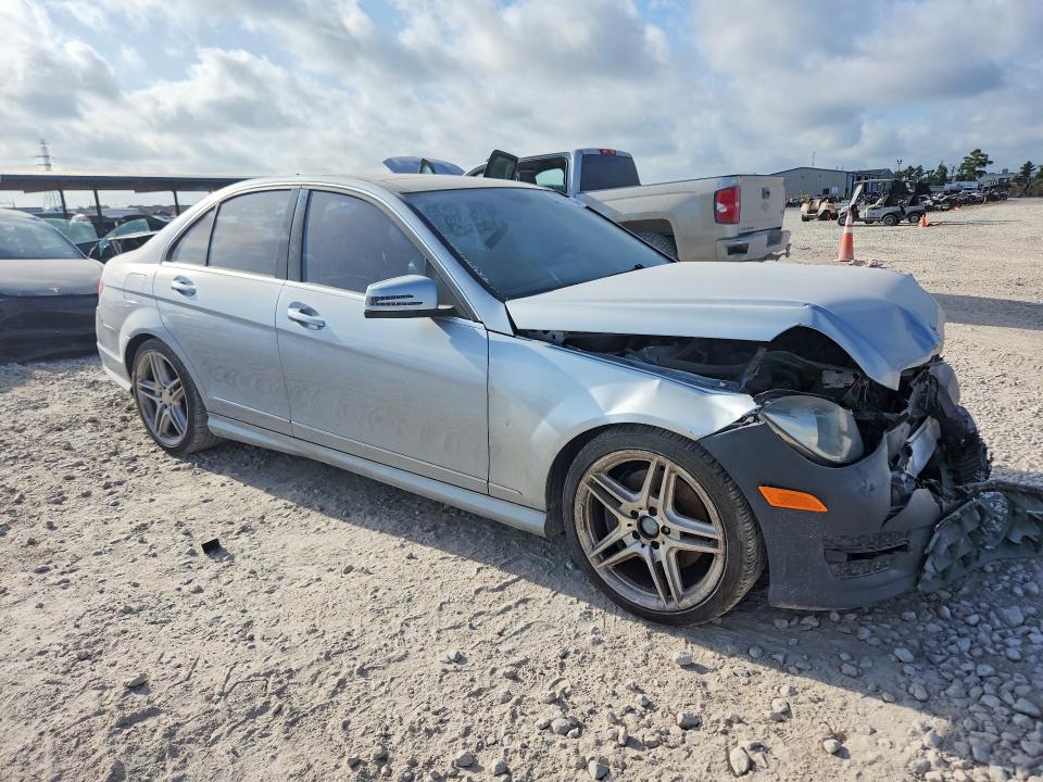 2013 Mercedes-benz C მანქანა იყიდება აუქციონზე, vin: WDDGF8AB7DR248099, აუქციონის ნომერი: 65227676