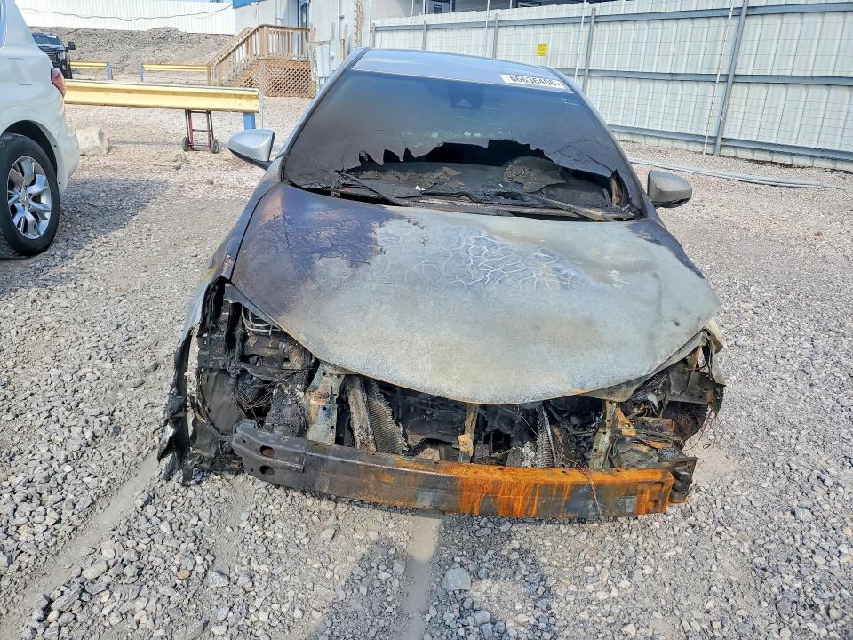 Aukcja sprzedaży 2018 Toyota Corolla, vin: 5YFBURHE5JP829753, numer aukcji: 66636406
