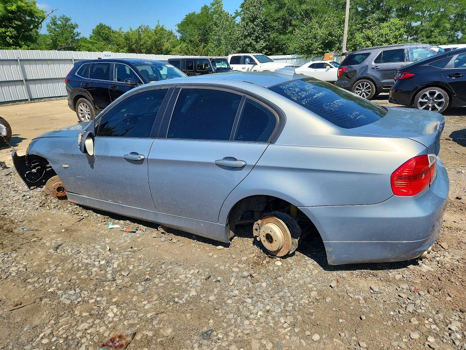 2006 Bmw 325 მანქანა იყიდება აუქციონზე, vin: WBAVD13506KV04212, აუქციონის ნომერი: 64192586
