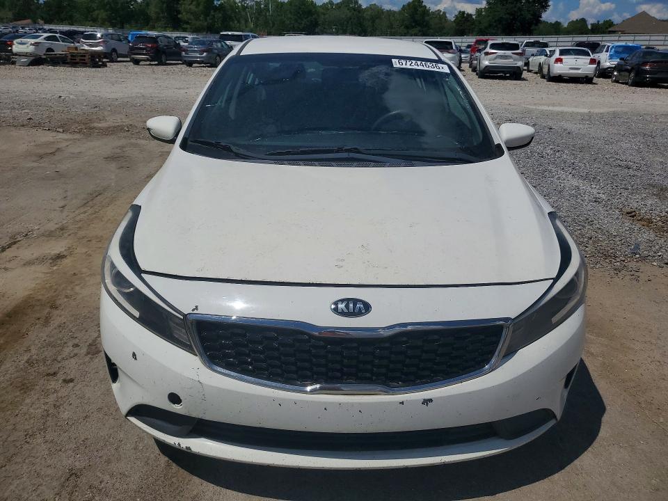 67244636 :رقم المزاد ، 3KPFK4A76JE247149 vin ، 2018 Kia Forte مزاد بيع