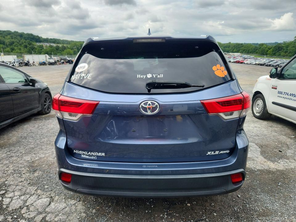 Продажа на аукционе авто 2019 Toyota Highlander, vin: 5TDJZRFH5KS944033, номер лота: 65202456