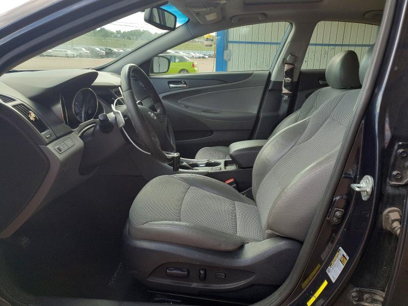 66742706 :رقم المزاد ، 5NPEC4AC8DH643749 vin ، 2013 Hyundai Sonata مزاد بيع