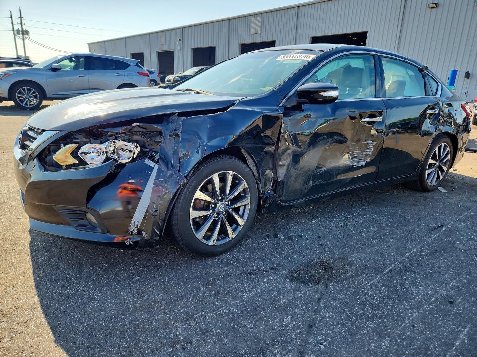 Aukcja sprzedaży 2017 Nissan Altima, vin: 1N4AL3AP8HC156957, numer aukcji: 65565276