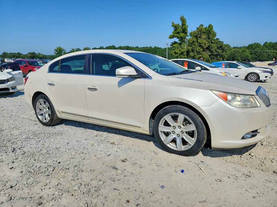 65256326 :رقم المزاد ، 1G4GC5EC8BF216700 vin ، 2011 Buick Lacrosse مزاد بيع