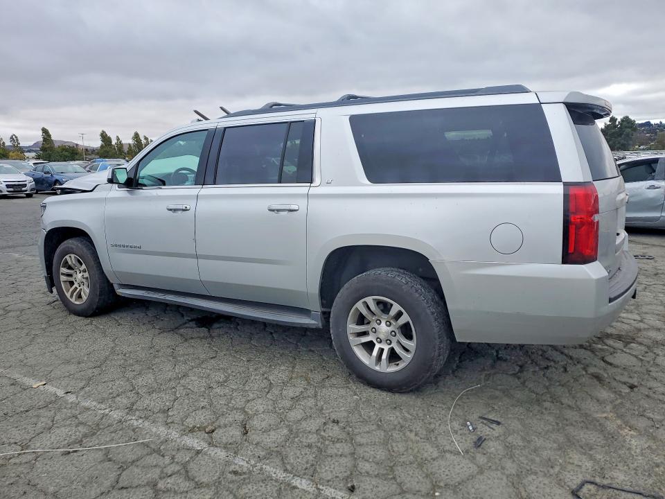 65225526 :رقم المزاد ، 1GNSKHKC8HR152891 vin ، 2017 Chevrolet Suburban مزاد بيع