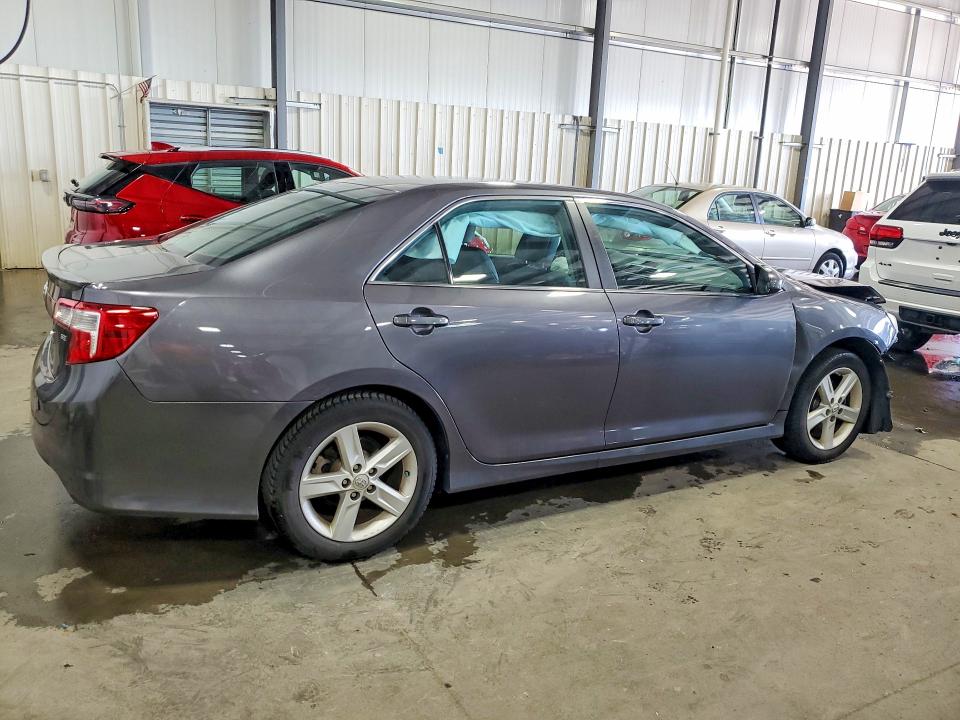 2014 Toyota Camry მანქანა იყიდება აუქციონზე, vin: 4T1BF1FK9EU852607, აუქციონის ნომერი: 63927876