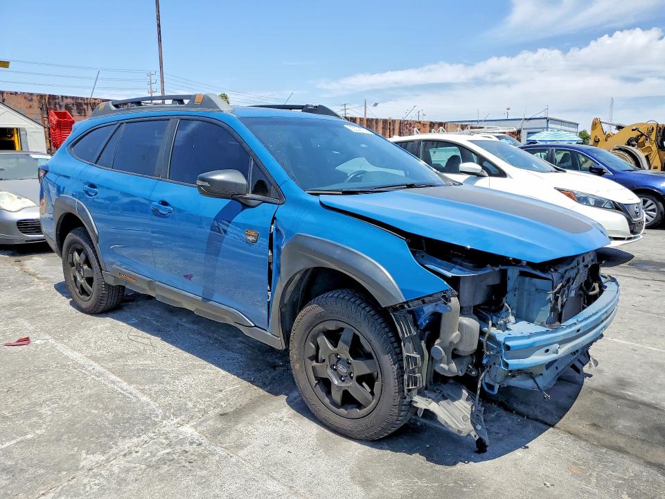 65009756 :رقم المزاد ، 4S4BTGUD1N3167961 vin ، 2022 Subaru Outback مزاد بيع