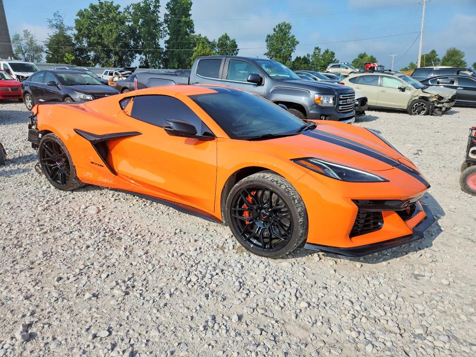 64381816 :رقم المزاد ، 1G1YF2D31P5601392 vin ، 2023 Chevrolet Corvette مزاد بيع