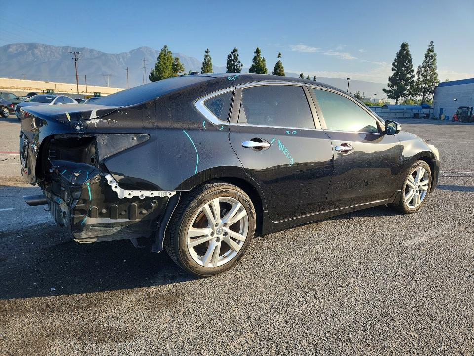 Продажа на аукционе авто 2013 Nissan Altima, vin: 1N4BL3AP2DN515223, номер лота: 64059626